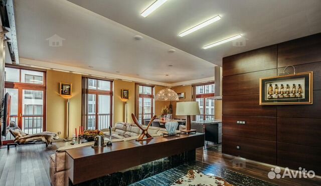 3-к квартира, 142 м², 3/6 эт.