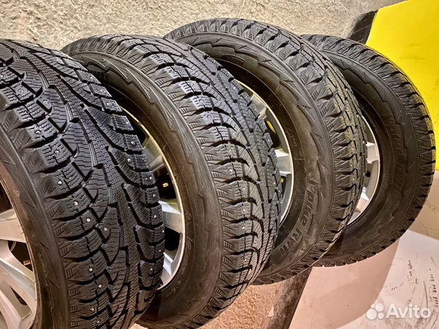 Зимняя резина на дисках 225/65 R17