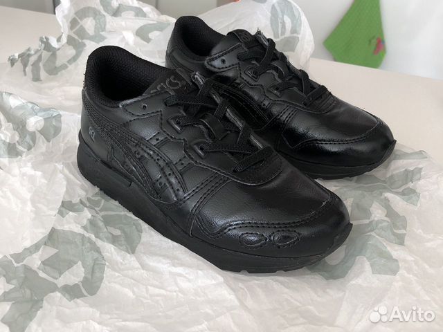 Детские кроссовки asics