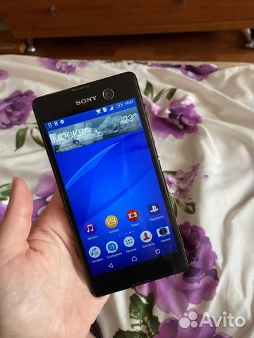 Телефон Sony M5 Телефон Sony M5