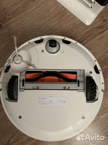 Робот-пылесос Xiaomi Mi Robot Vacuum Cleaner Робот-пылесос Xiaomi Mi Robot Vacuum Cleaner