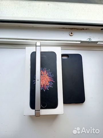 Телефон iPhone se на 32GB Телефон iPhone se на 32GB