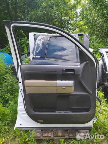 Дверь передняя левая Toyota Tundra 5.7 i АКПП 2011 Дверь передняя левая Toyota Tundra 5.7 i АКПП 2011
