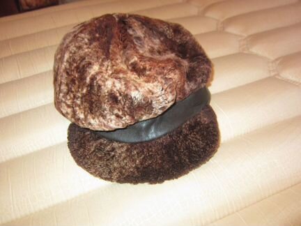 Меховая кепка берет мутоновая р. 57-58