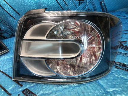Mazda CX-7 фонарь правый оригинал