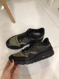 Кроссовки Nike