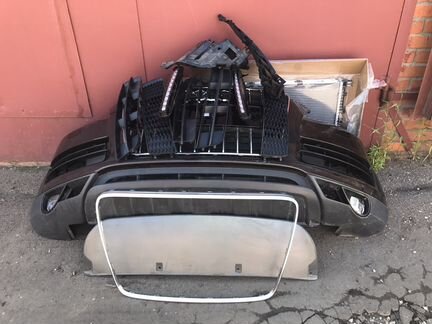 Audi Q7 бампер передний с комплектующими