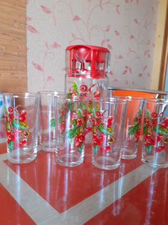 Графин со стаканами для сока