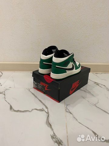 Nike Air Jordan 1 Mid Pine Green