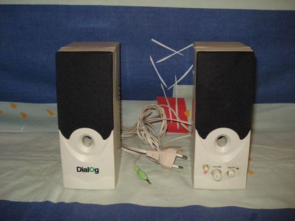 Колонки Dialog с фазоинвертором