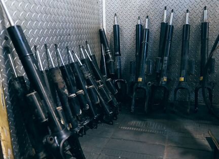 Стойка Honda Accord 97-02г перед