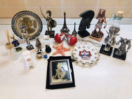 Сувениры и магниты разных стран