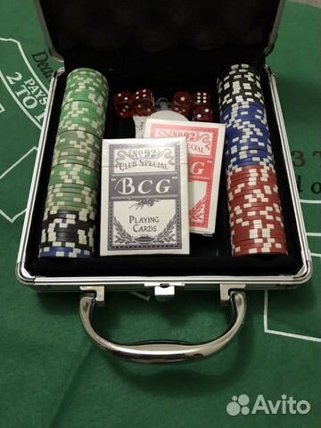 Набор для покера в металлическом кейсе