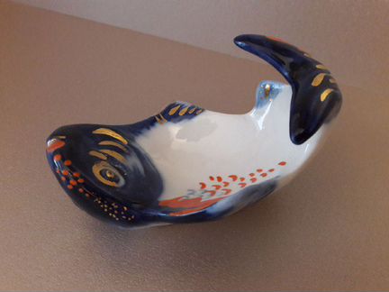 Фарфоровая статуэтка пепельница 