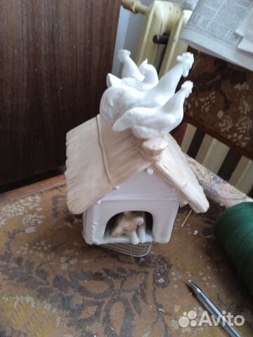 Шкатулка фарфоровая собачка в будке
