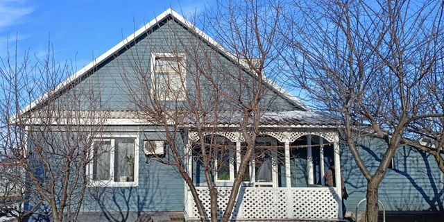 Дом 100 м² на участке 10 сот.