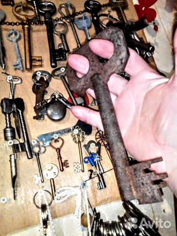 Коллекция ключей старинных