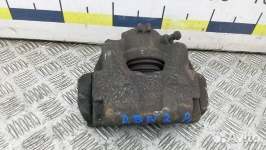 Суппорт тормозной передний левый renault megane 3