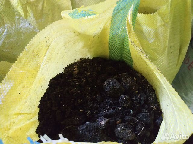 Доставка чернозема в мешках