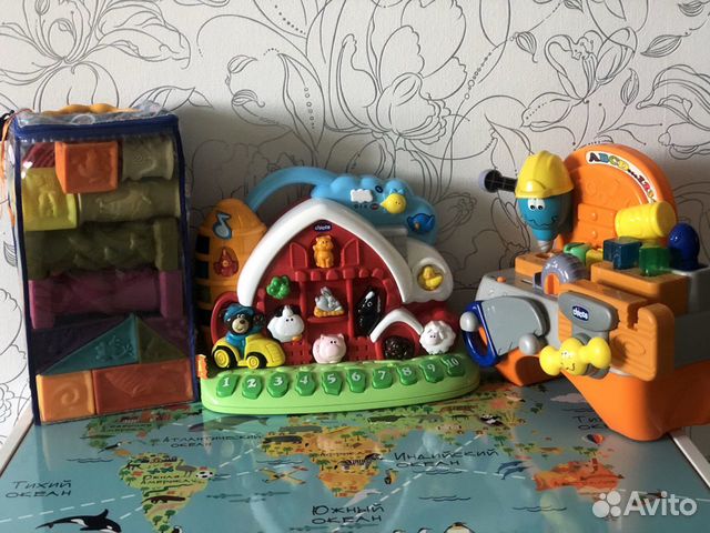 Развивающие игрушки рус/анг Chicco, Battat, Playgr