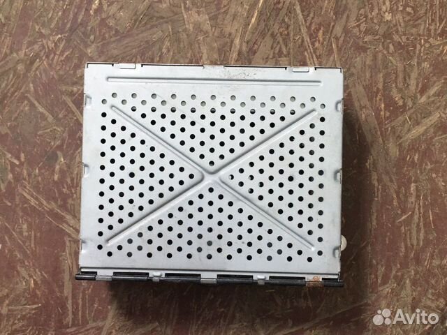 Блок управления сигнала магнитолы Audi q7