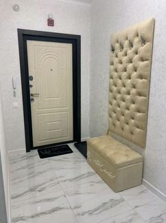 Прихожая, вешалка,банкетка,каретная стяжка,мягкие