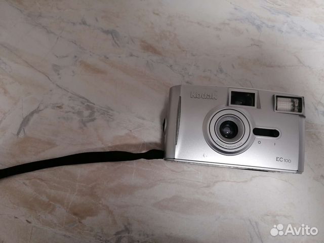 Компактный пленочный фотоаппарат