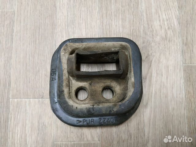 Уплотнитель трубок радиатора отопителя Ford Focus3