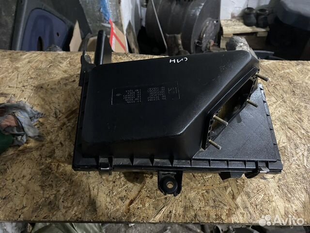 Корпус воздушного фильтра mitsubishi carisma