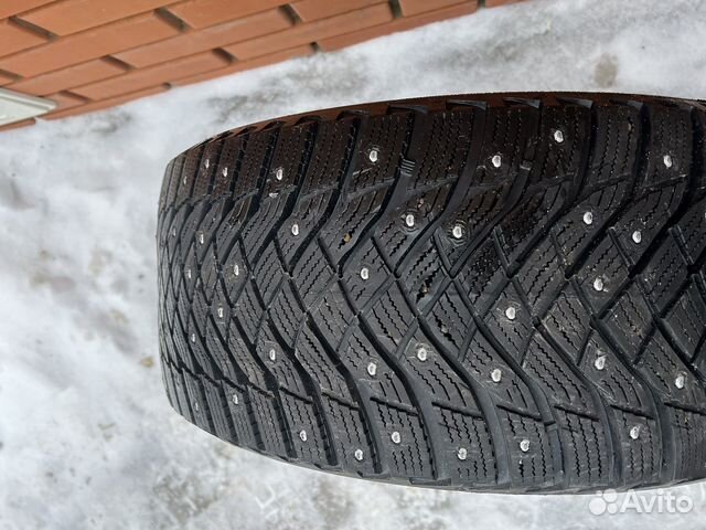 Goodyear UltraGrip Arctic 2 245/40 R18