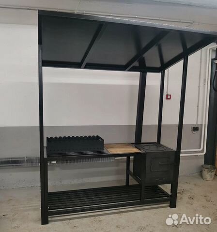 Мангал с крышей