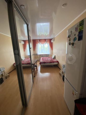 Комната 14 м² в 5-к., 3/5 эт.