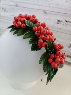 Ободок с ягодами рябины