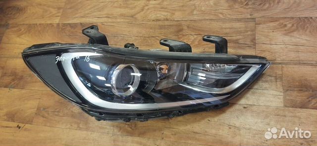 Фара правая Hyundai Elantra VI AD