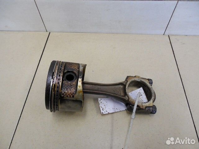 Поршень с шатуном Avensis I 1997-2003