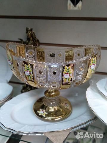 Конфетница на ножке, фруктовница