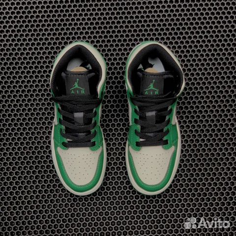 Nike Air Jordan 1 Mid Pine Green Black/Sail Fo