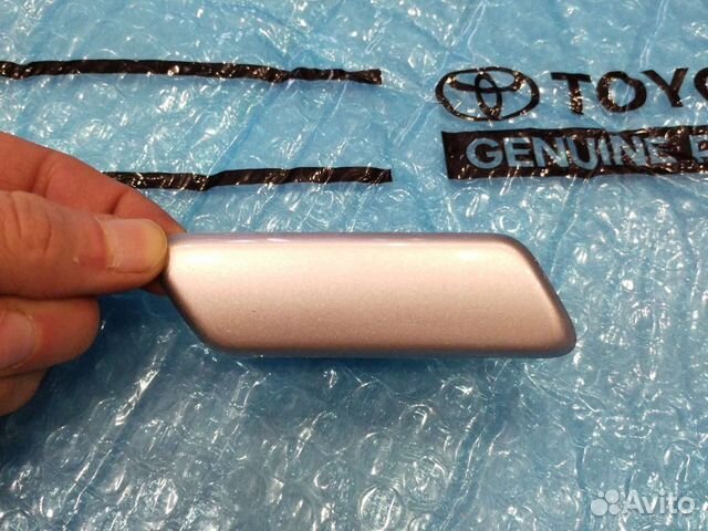 Крышка форсунки Рав 4 (3) правая серебро 05-08