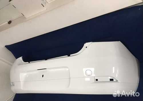 Бампер задний Logan с 2014 в белый 369 Белый лед