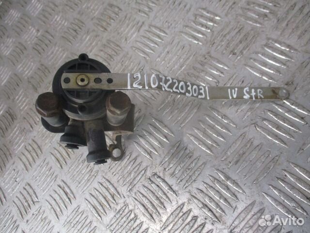 Кран уровня пола Iveco K000264