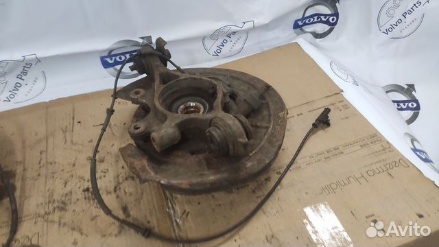 Кулак поворотный задний левый Land Rover Discovery