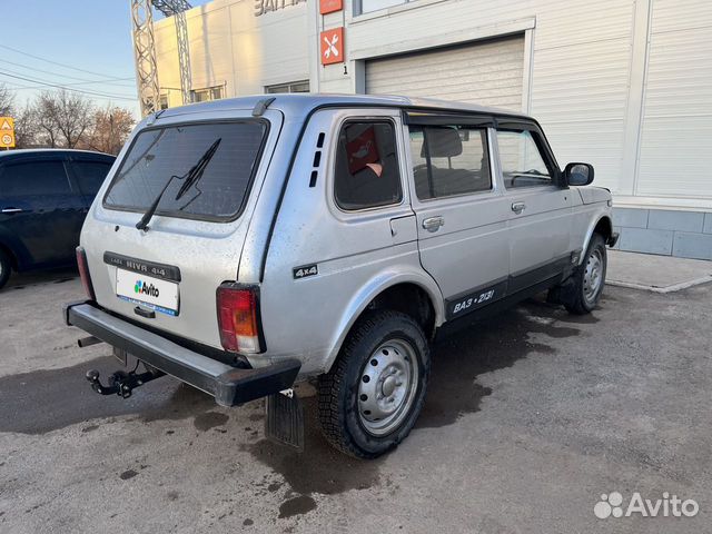 LADA 4x4 (Нива) 1.7 МТ, 2009, 140 000 км