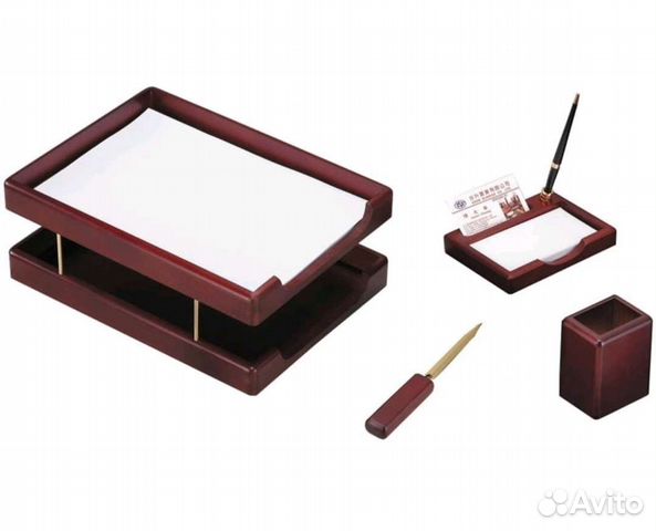 Подарок. Настольный набор руководителя Delucci