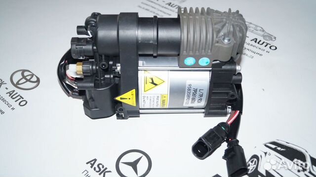 Компрессор пневмоподвески Volkswagen Touareg NF