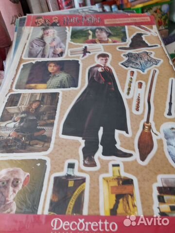 Наклейки на стену