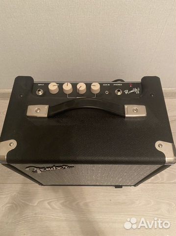 Басовый комбоусилитель