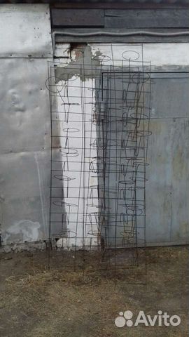 Подставка под головные уборы