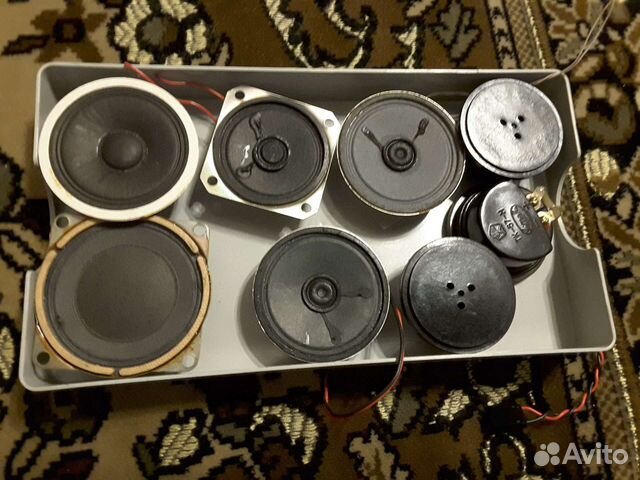 Малогабаритные динамическиие громкоговорители