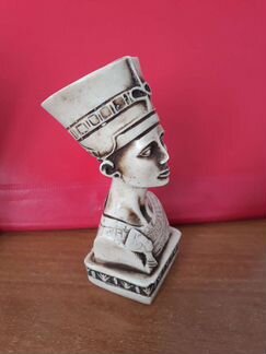 Статуэтка Нефертити