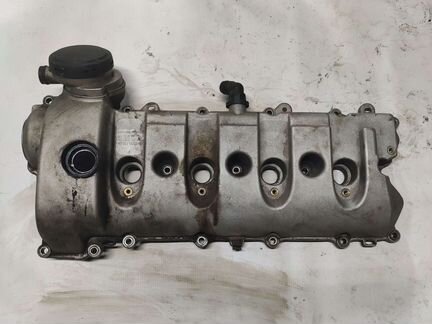 Клапанная крышка левая Порше Каен 955